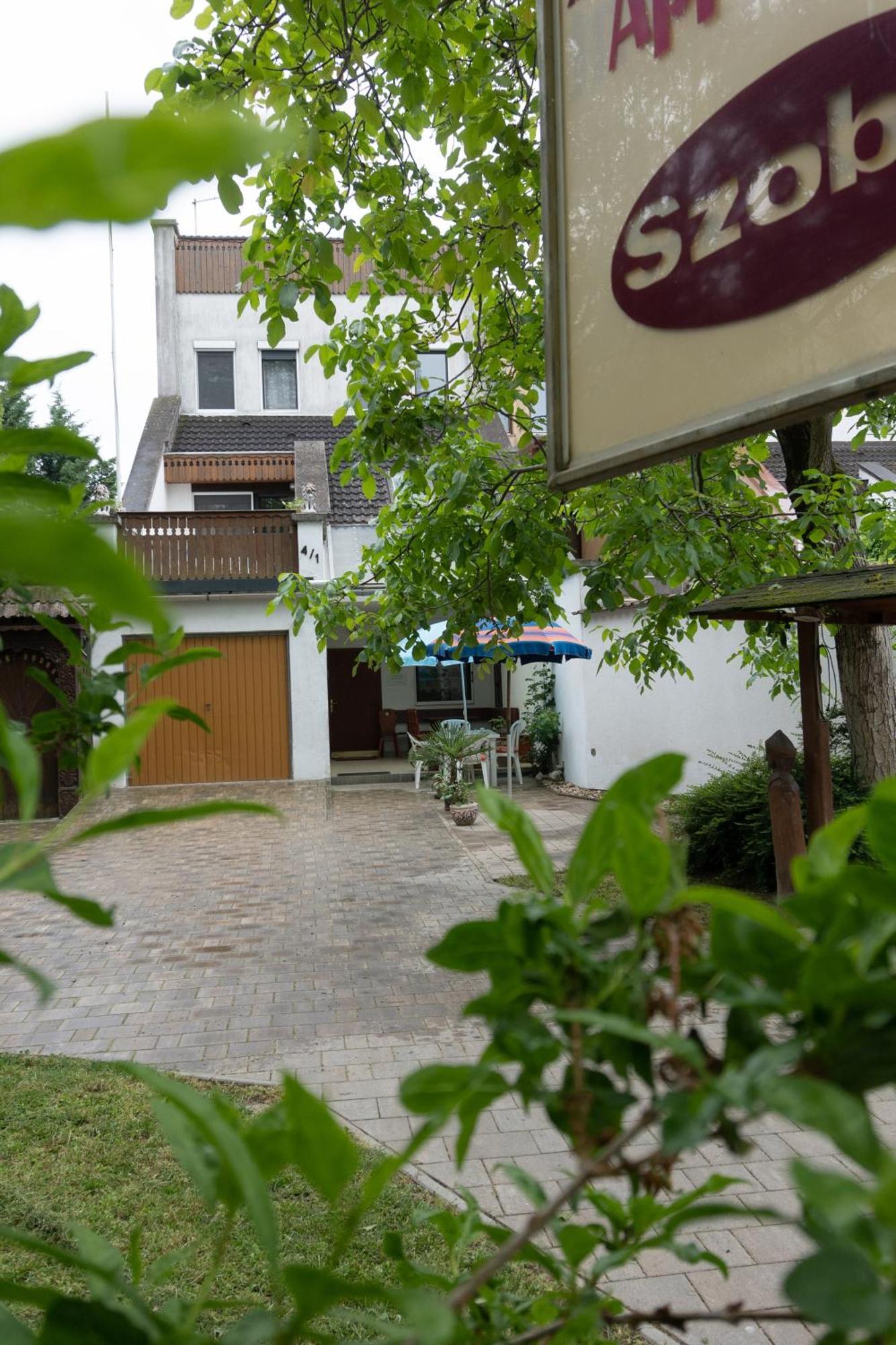 Rent A Scooter Vendeghaz Apartment Zamárdi Exterior foto
