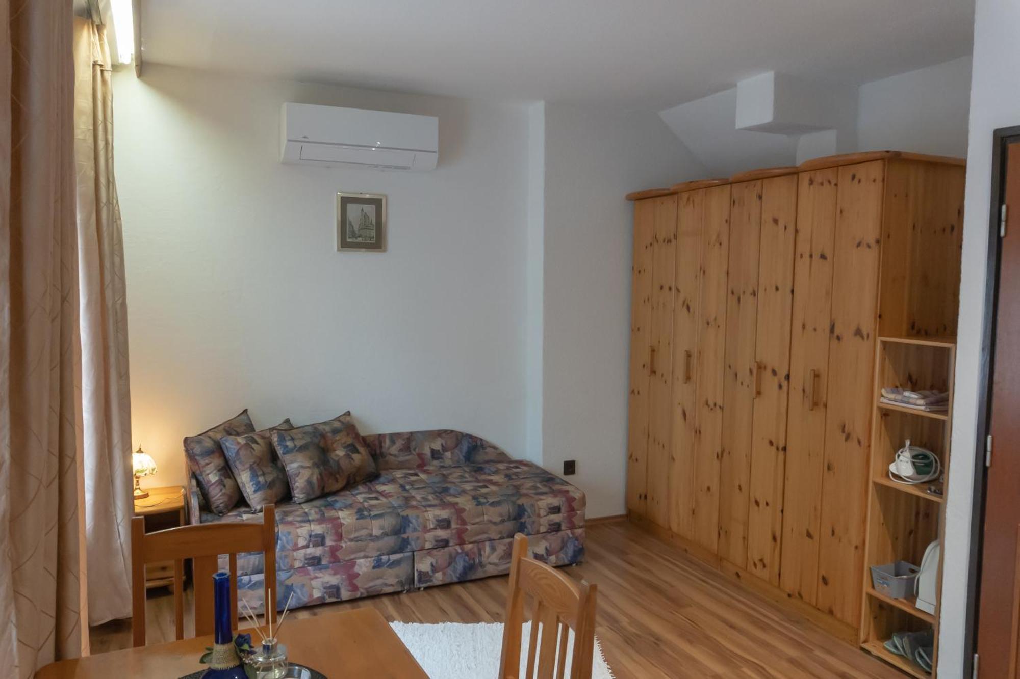 Rent A Scooter Vendeghaz Apartment Zamárdi Exterior foto